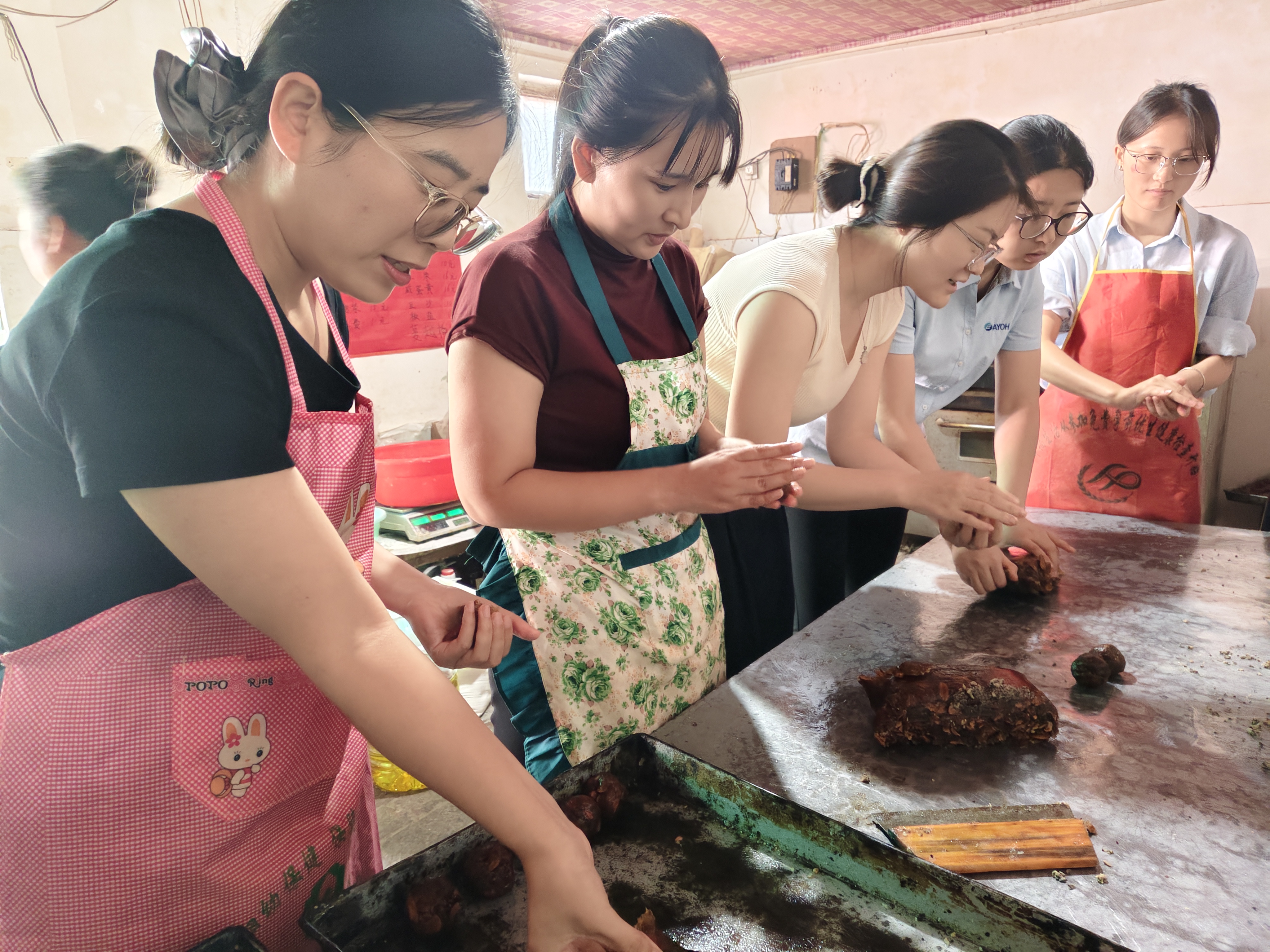 月圆团圆，爱在爱眼：曲周爱眼医院情暖员工中秋活动圆满落幕